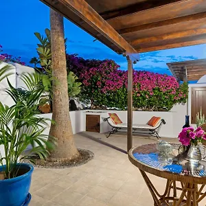 Munay Apartment